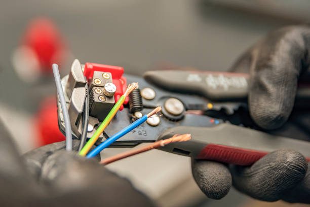 Affordable Emergency Electrician in Powderly, TX